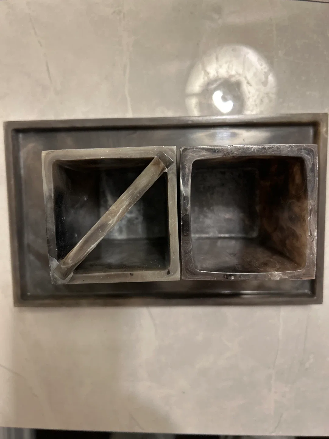 Bathroom tray and co trainers image indicator(2)