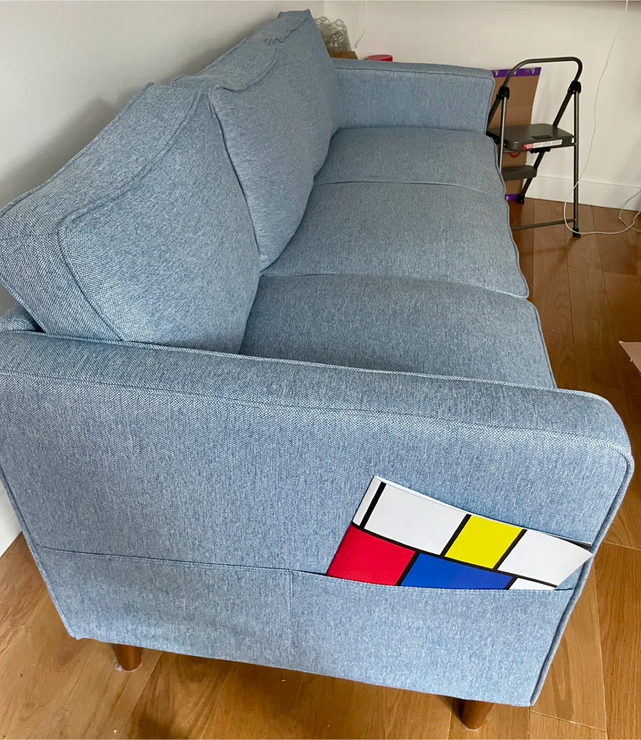 Blue sofa couch image indicator(5)