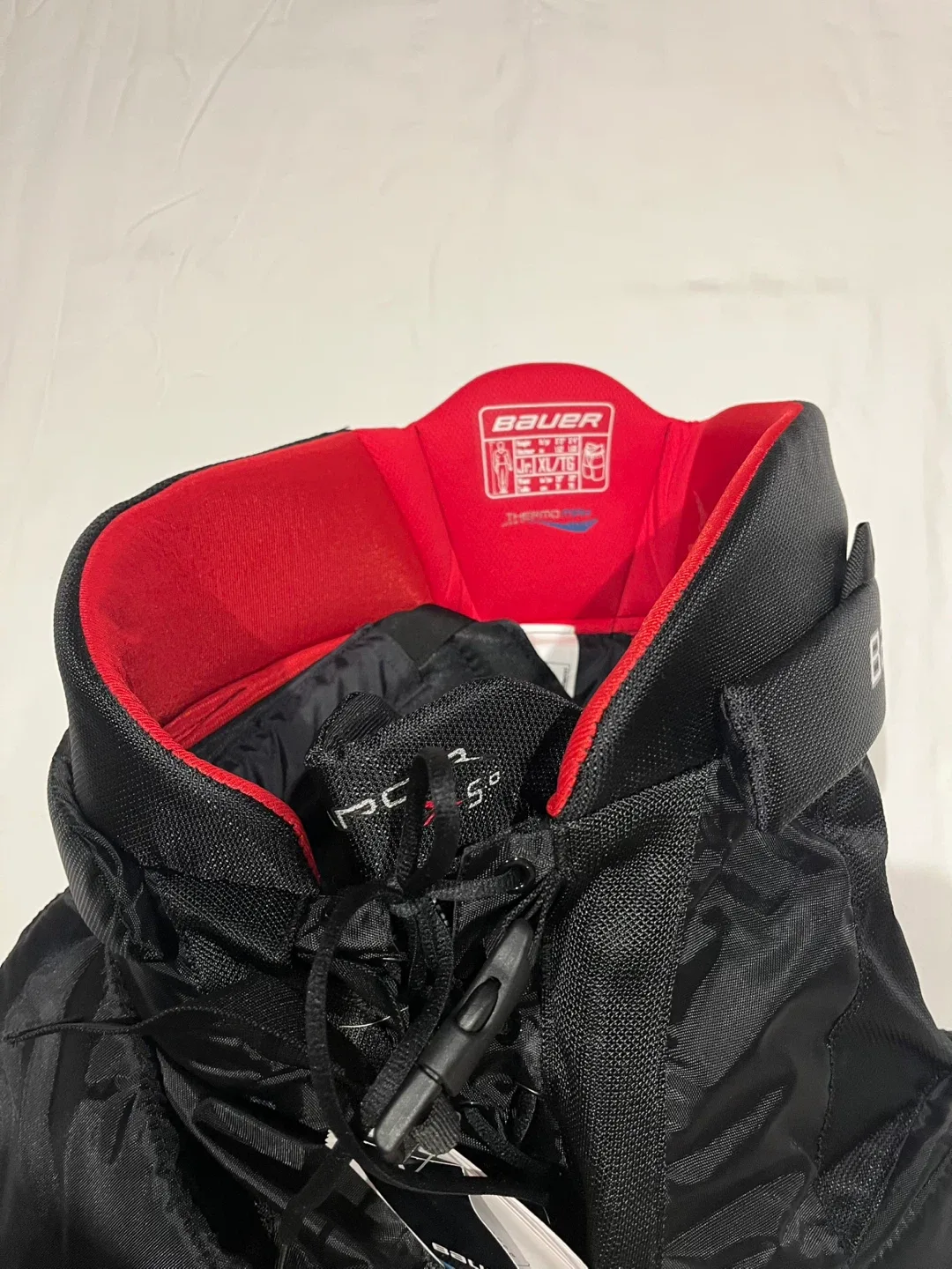 NEW Bauer Vapor 5.0 JR Hockey Pants - Size XL (JR) image indicator(3)