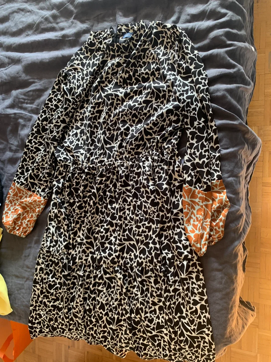 Noni Black & White Patterned Dress thumbnail