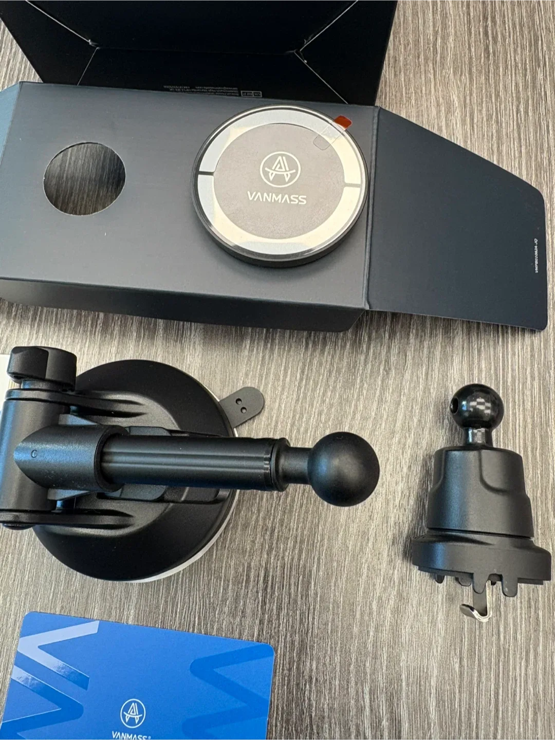 Cell Phone Car Mount (MagSafe) image indicator(3)