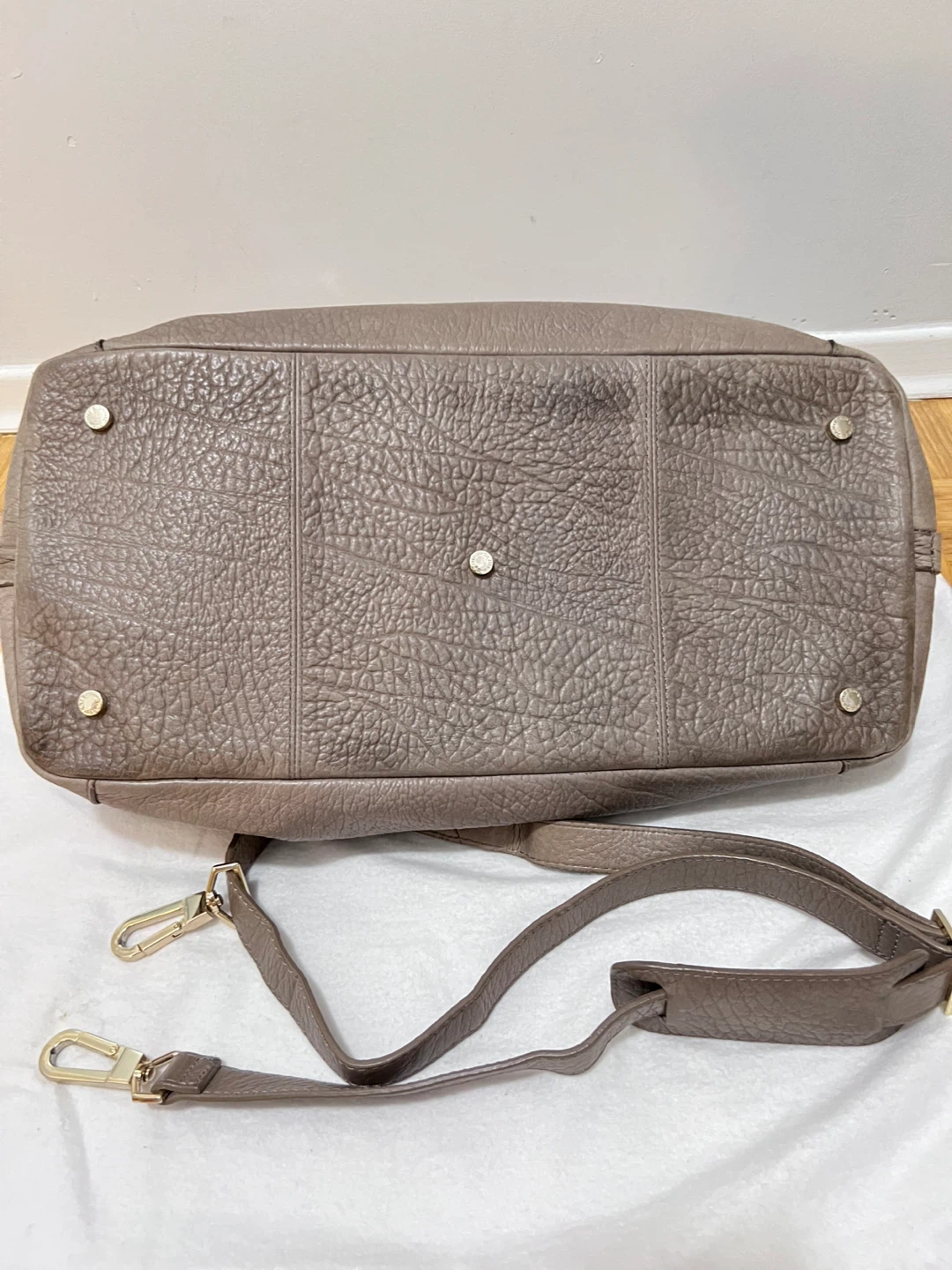Danier Leather Shoulder Bag - photo 4