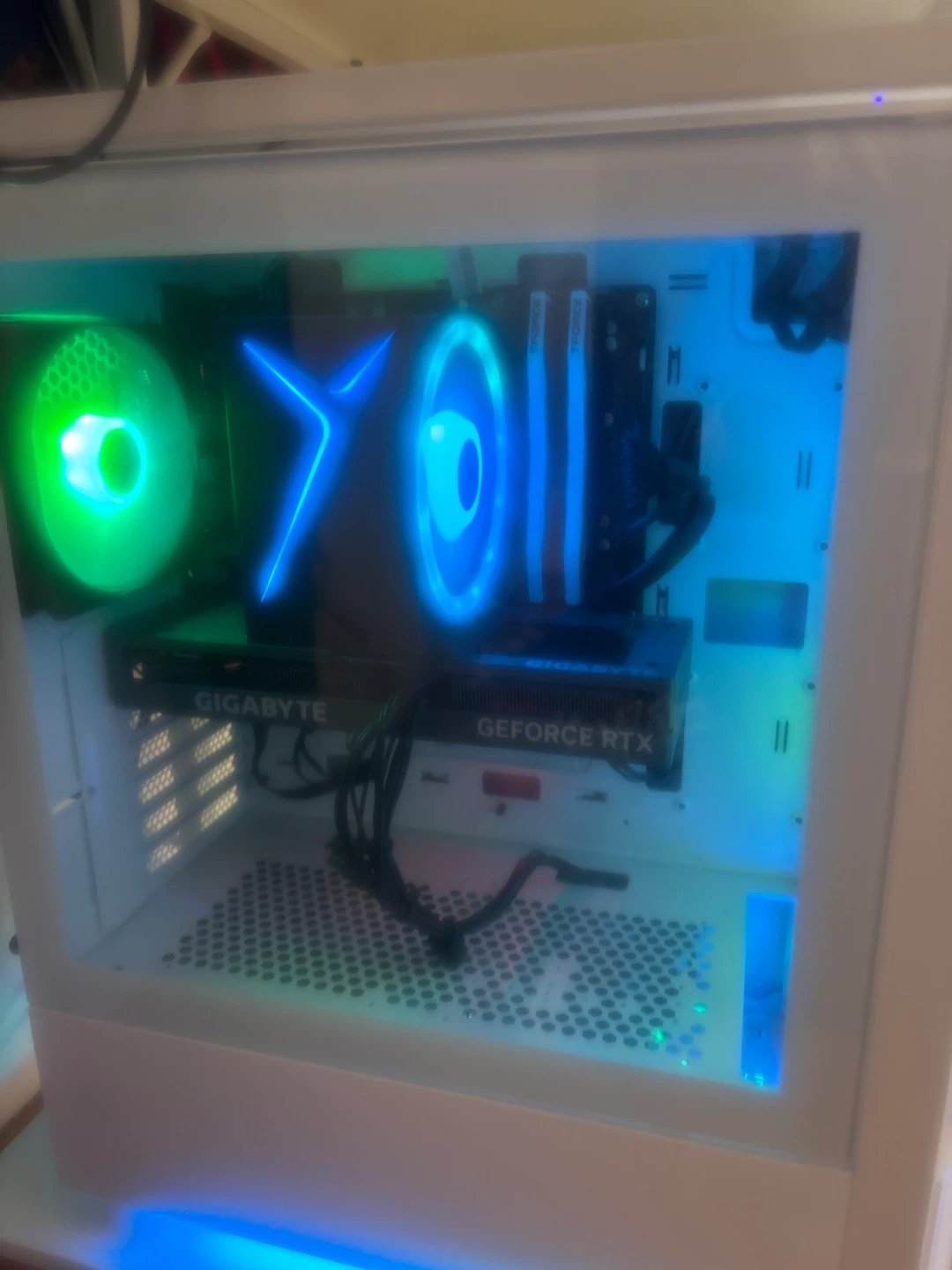 Custom Gaming PC - GeForce RTX, Gigabyte - photo 2