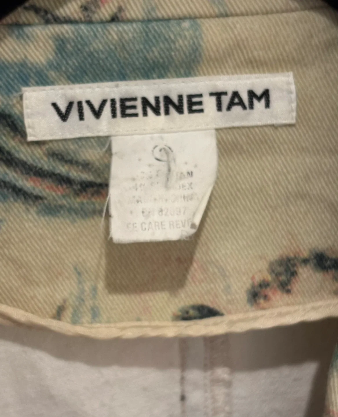 Vintage Vivienne Tam Print Denim Blazer - Size 0 image indicator(2)