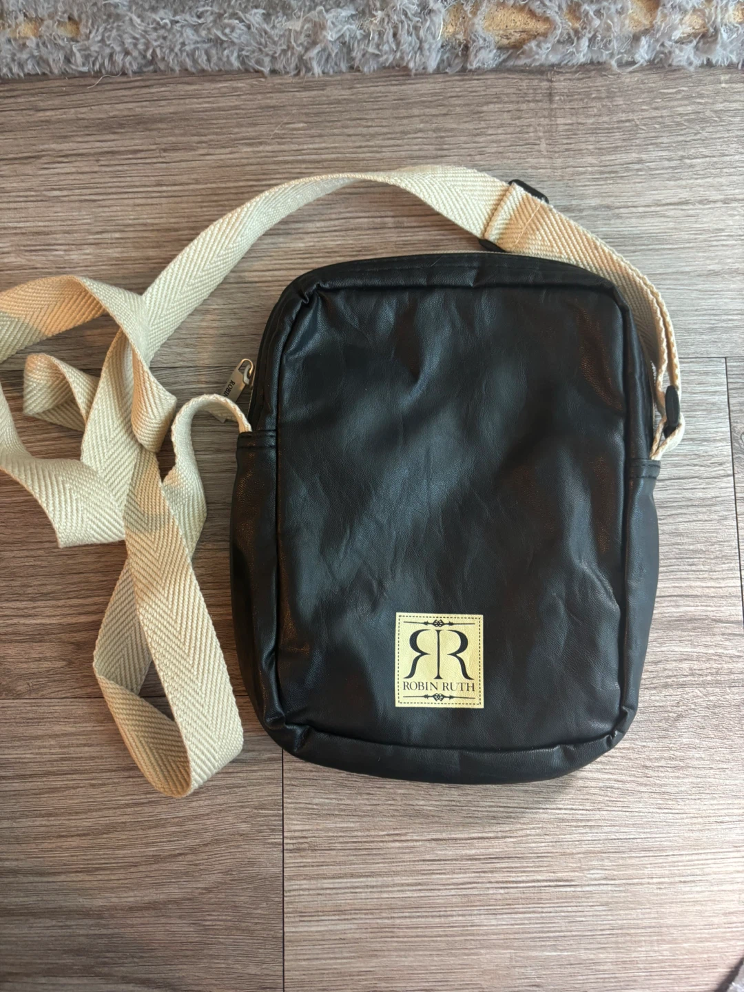 Robin Ruth New York Black Crossbody Bag - photo 2