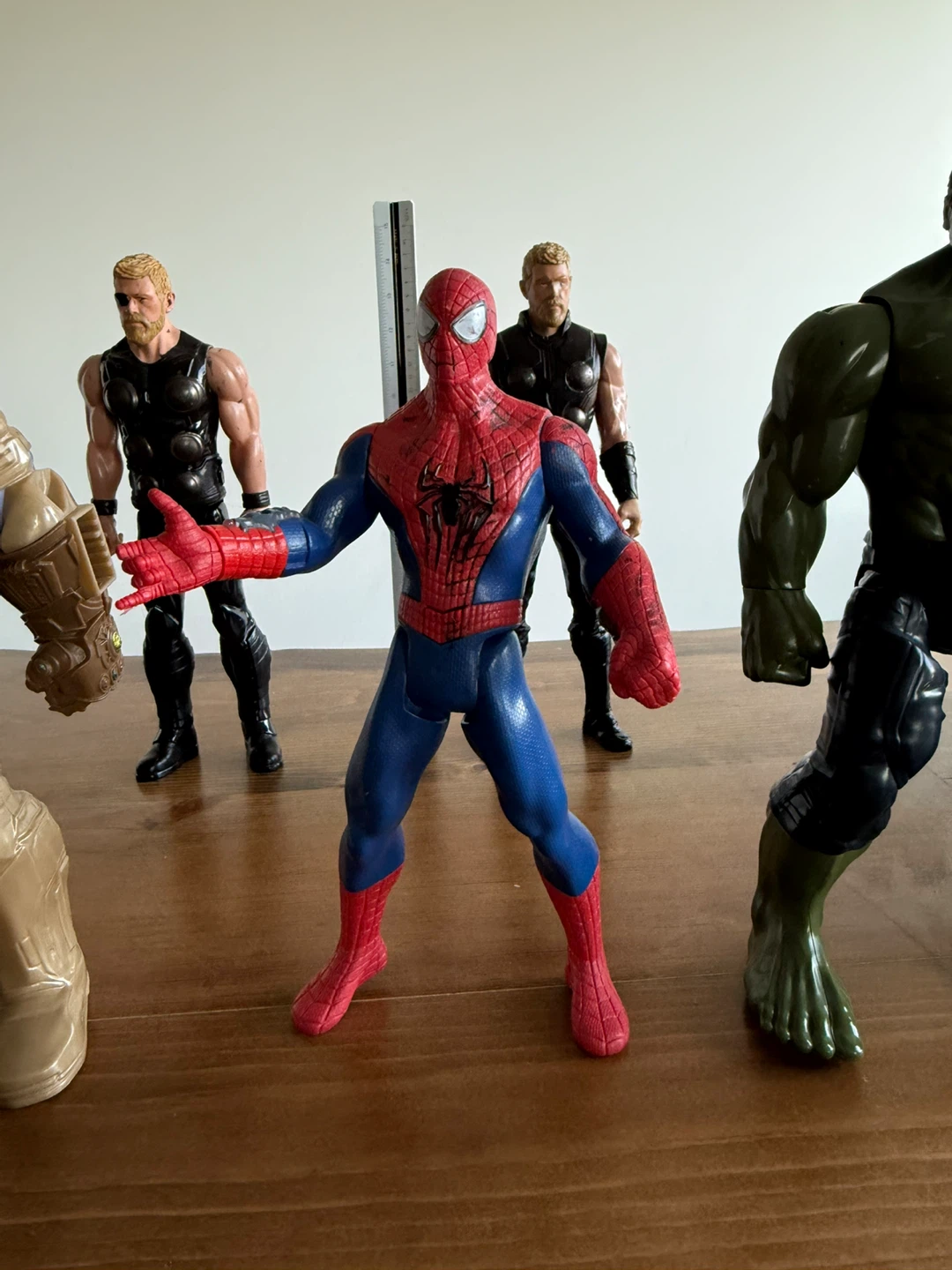 Marvel Action Figures - Hulk, Thor, Spiderman, Thanos - photo 3