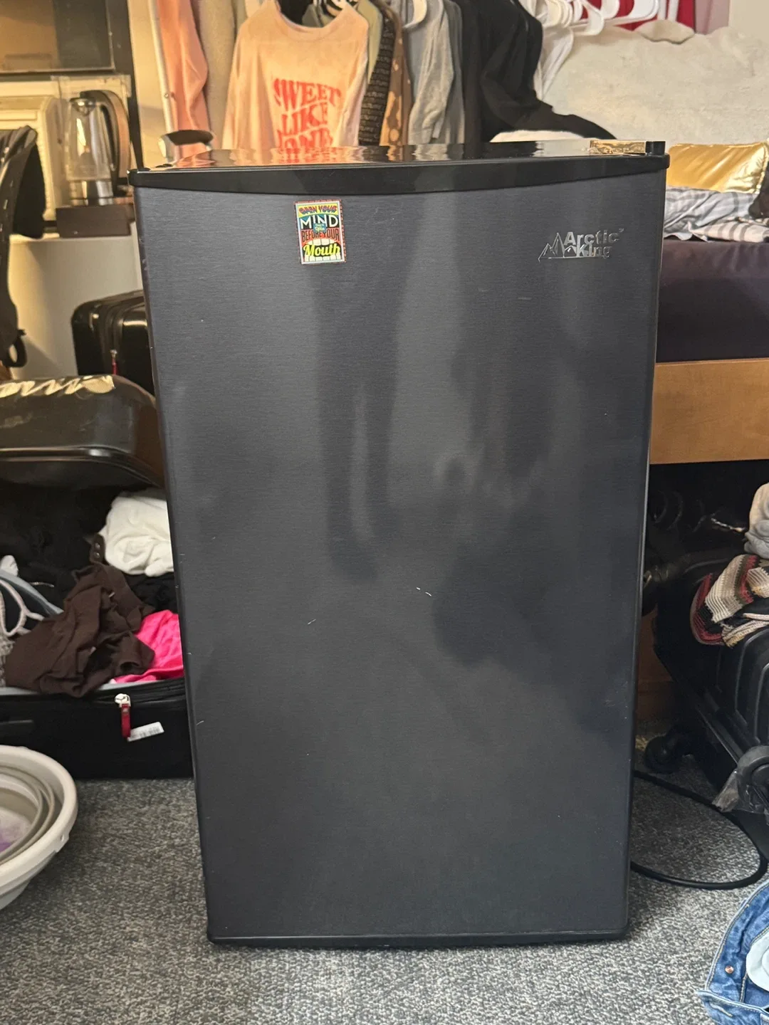 Arctic King Compact Mini Fridge image indicator(4)