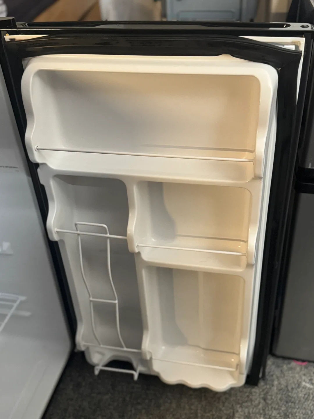 Arctic King Compact Mini Fridge image indicator(3)