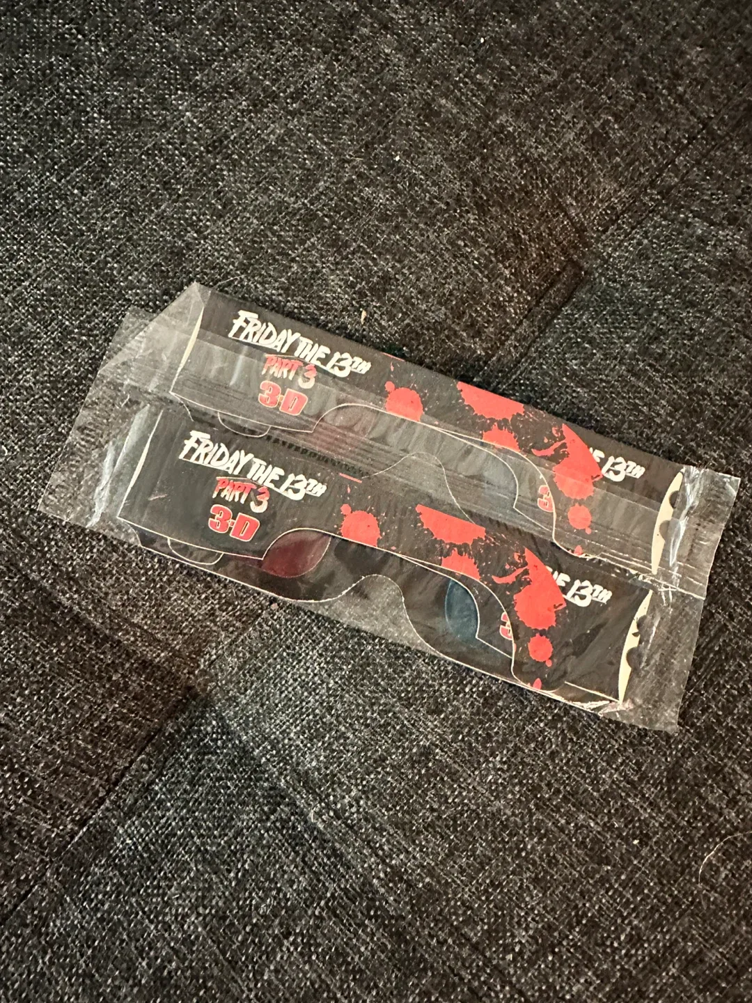 3D Glasses for 3D movie experience image indicator(2)