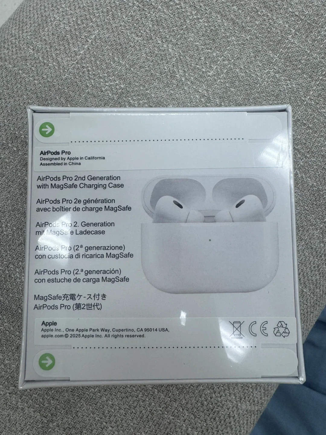 New Apple AirPods Pro (2nd Generation) image indicator(2)