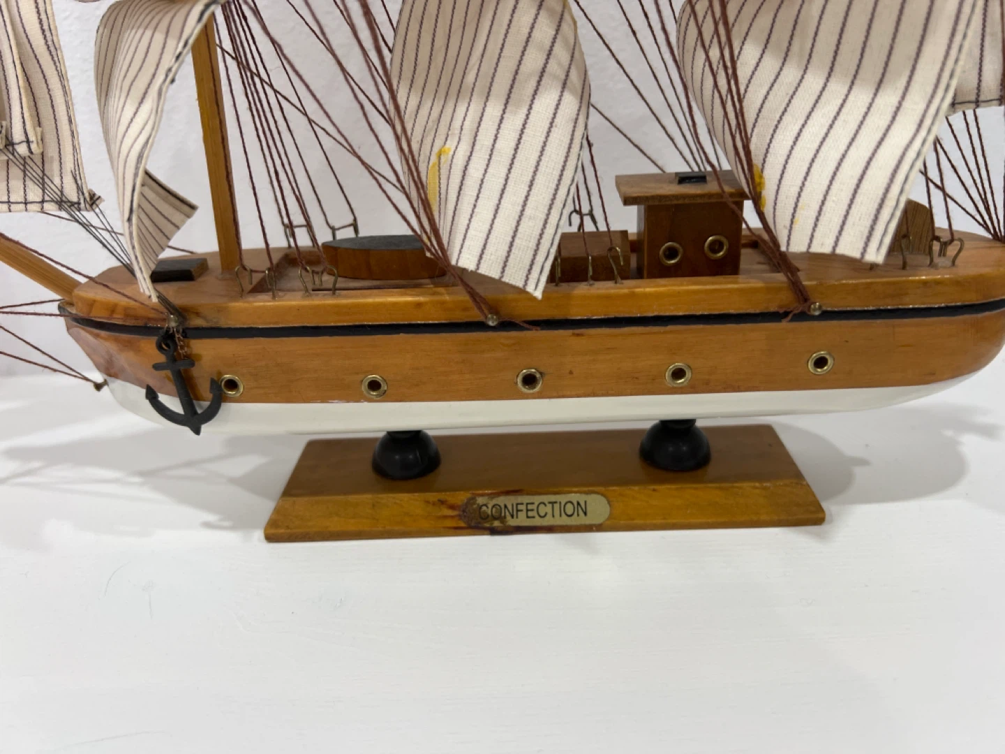 Confection Model Sailboat - photo 3