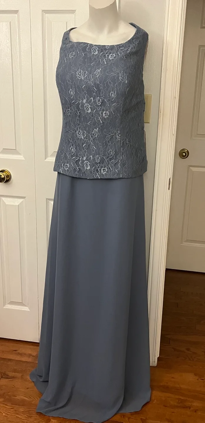 Formal Dress - Grey Lace image indicator(3)
