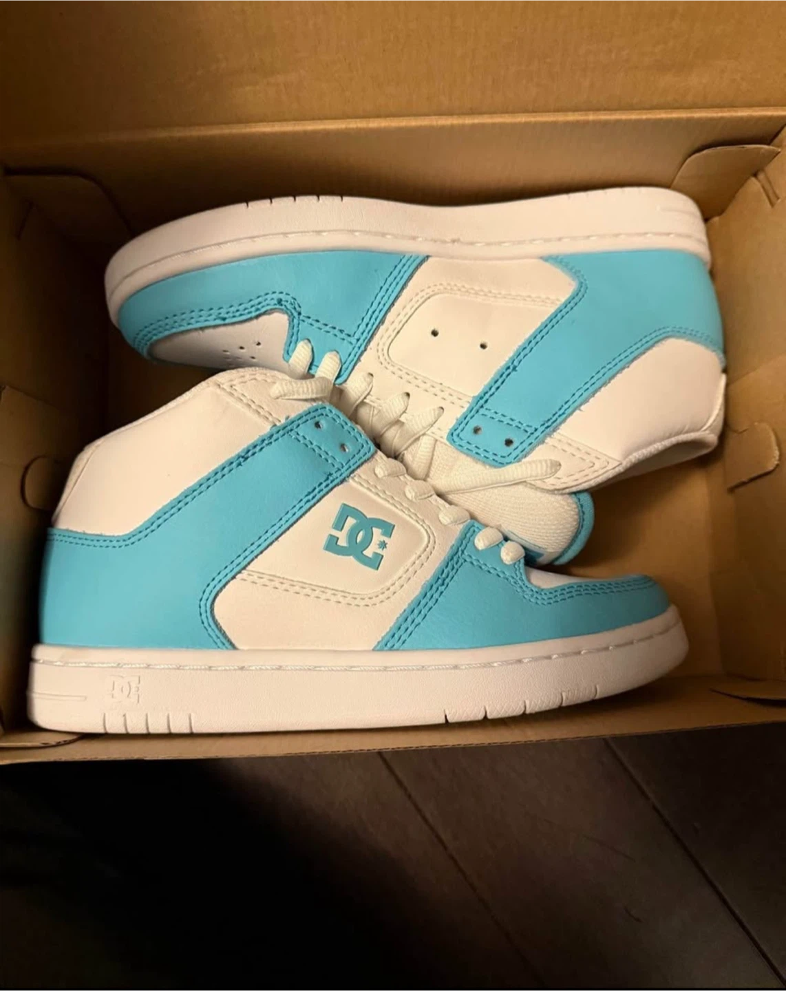 DC Manteca 4 Mid White/Blue Shoes - Size 5.5 - photo 2