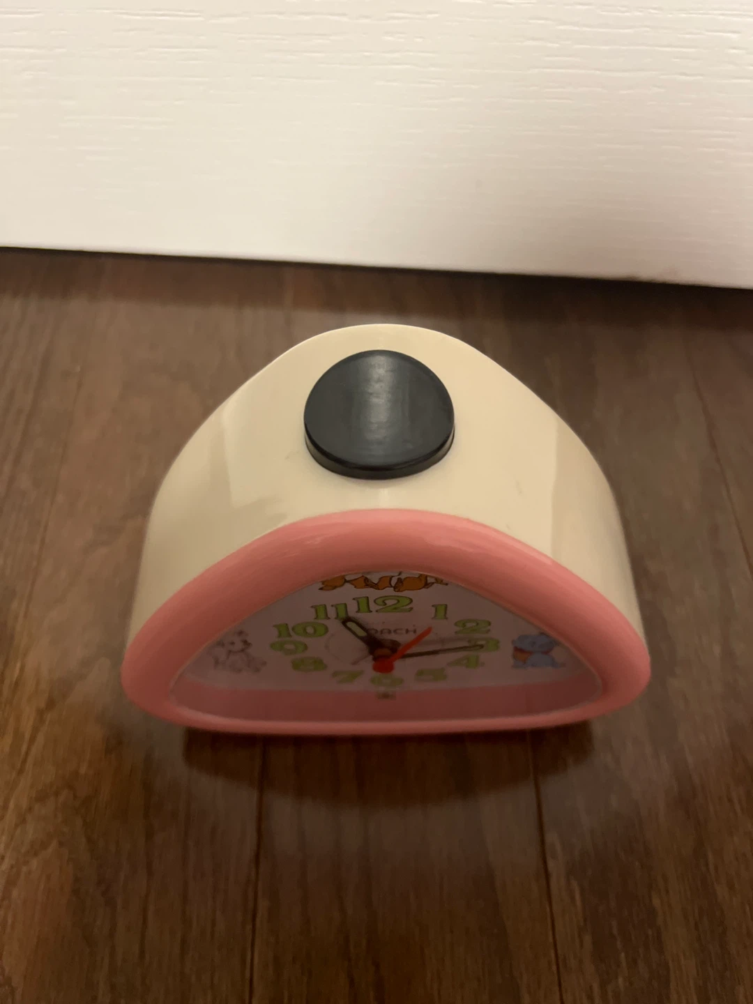 Vintage Pink Cartoon Alarm Clock - photo 2