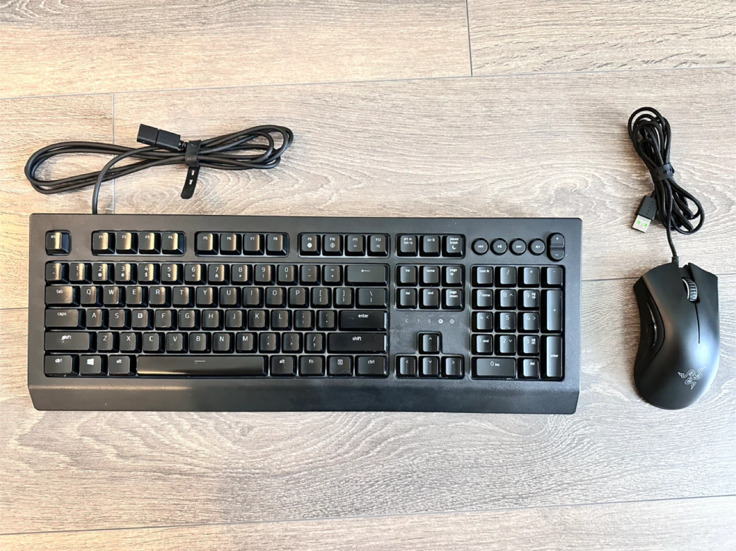 Razer Cynosa V2 Keyboard & DeathAdder Essential Mouse