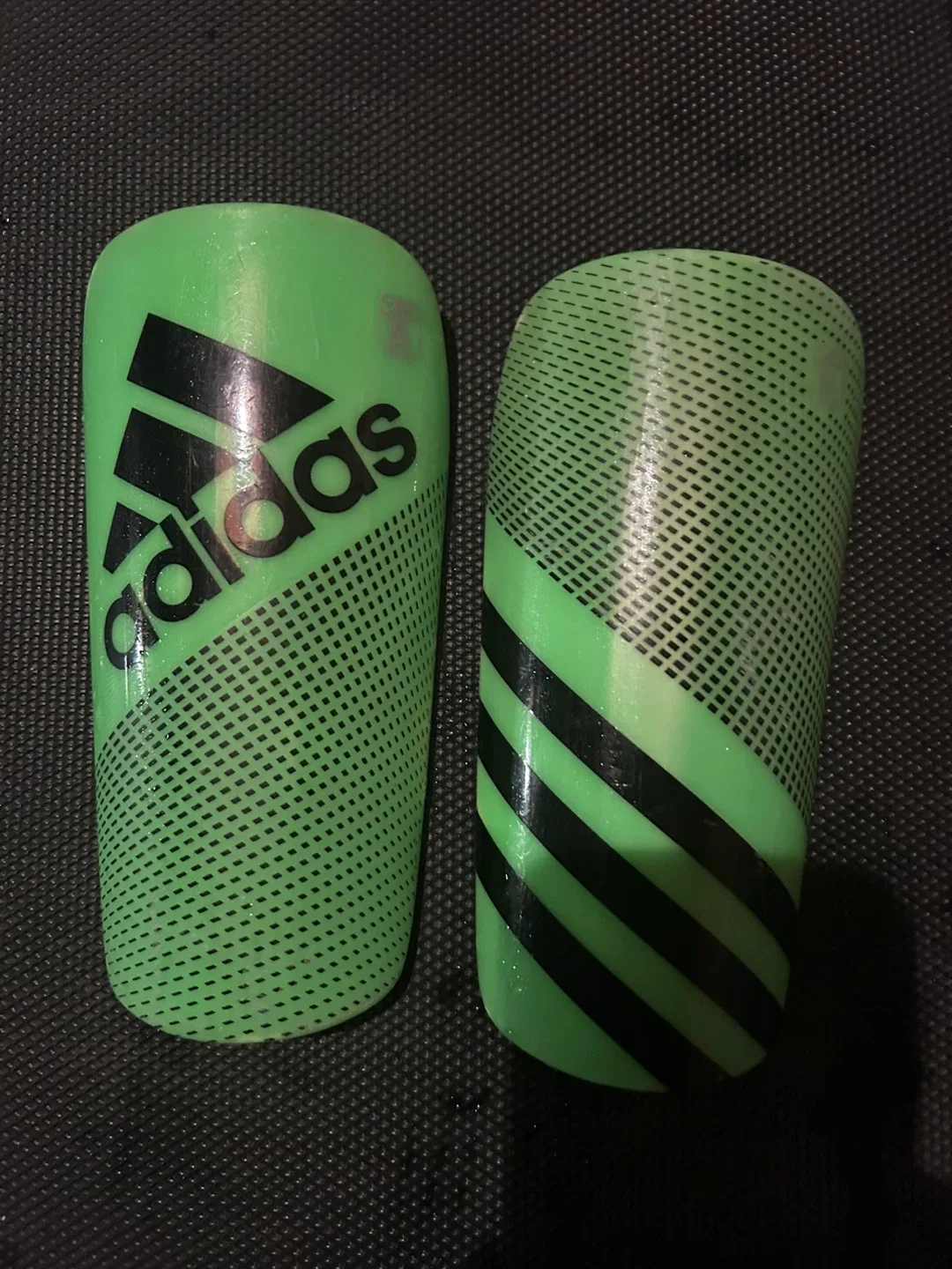 Adidas Ghost Guard Shin Guards thumbnail