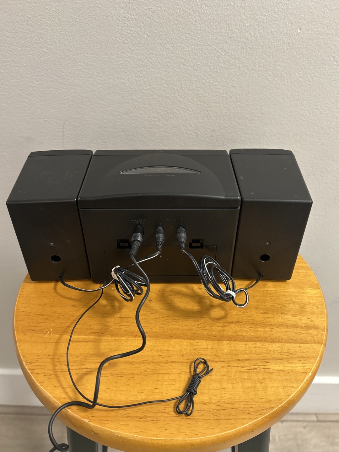 Mini Cassette Player/ radio with Speakers - photo 4