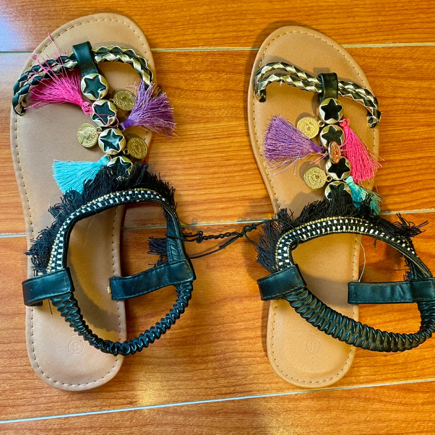 NWT✨Size 8, Colourful Tassel Sandals