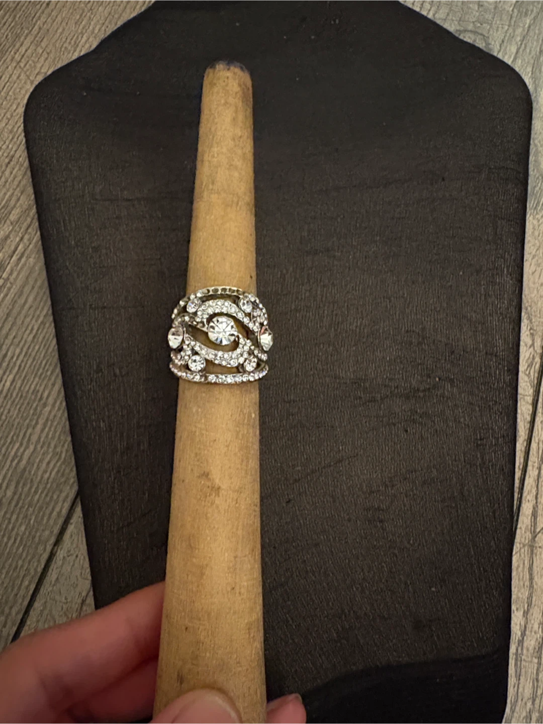 Rhinestone Statement Ring - photo 2