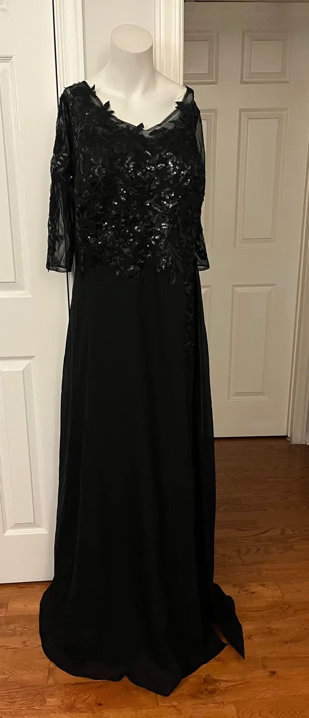 Black Formal Dress thumbnail