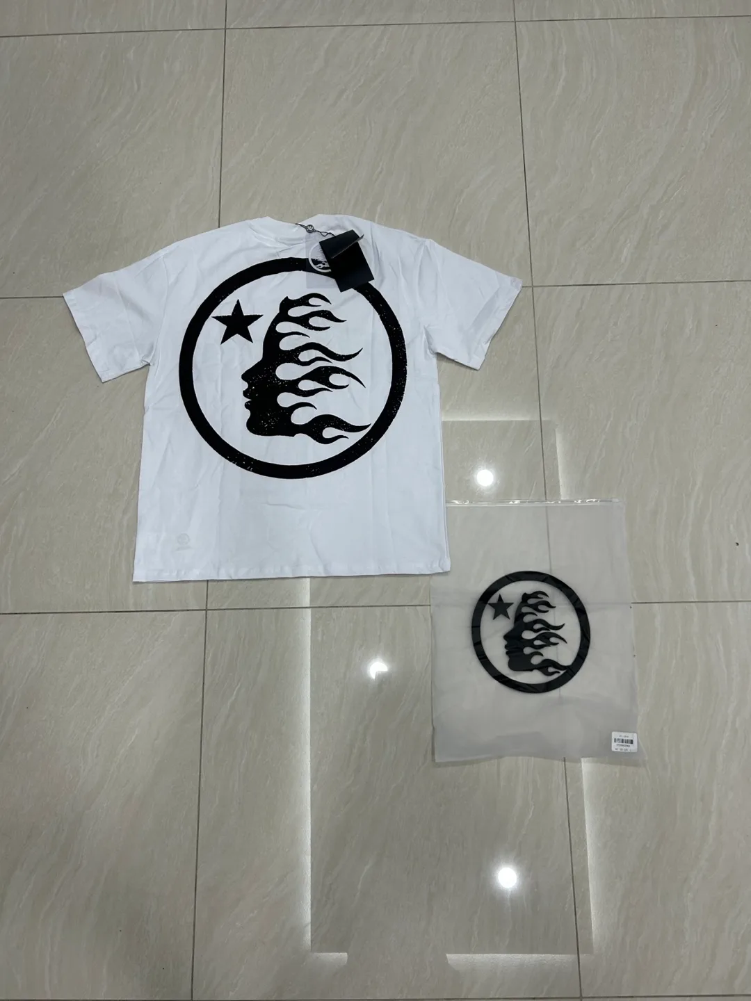 Hellstar T-Shirt (SMALL) image indicator(2)