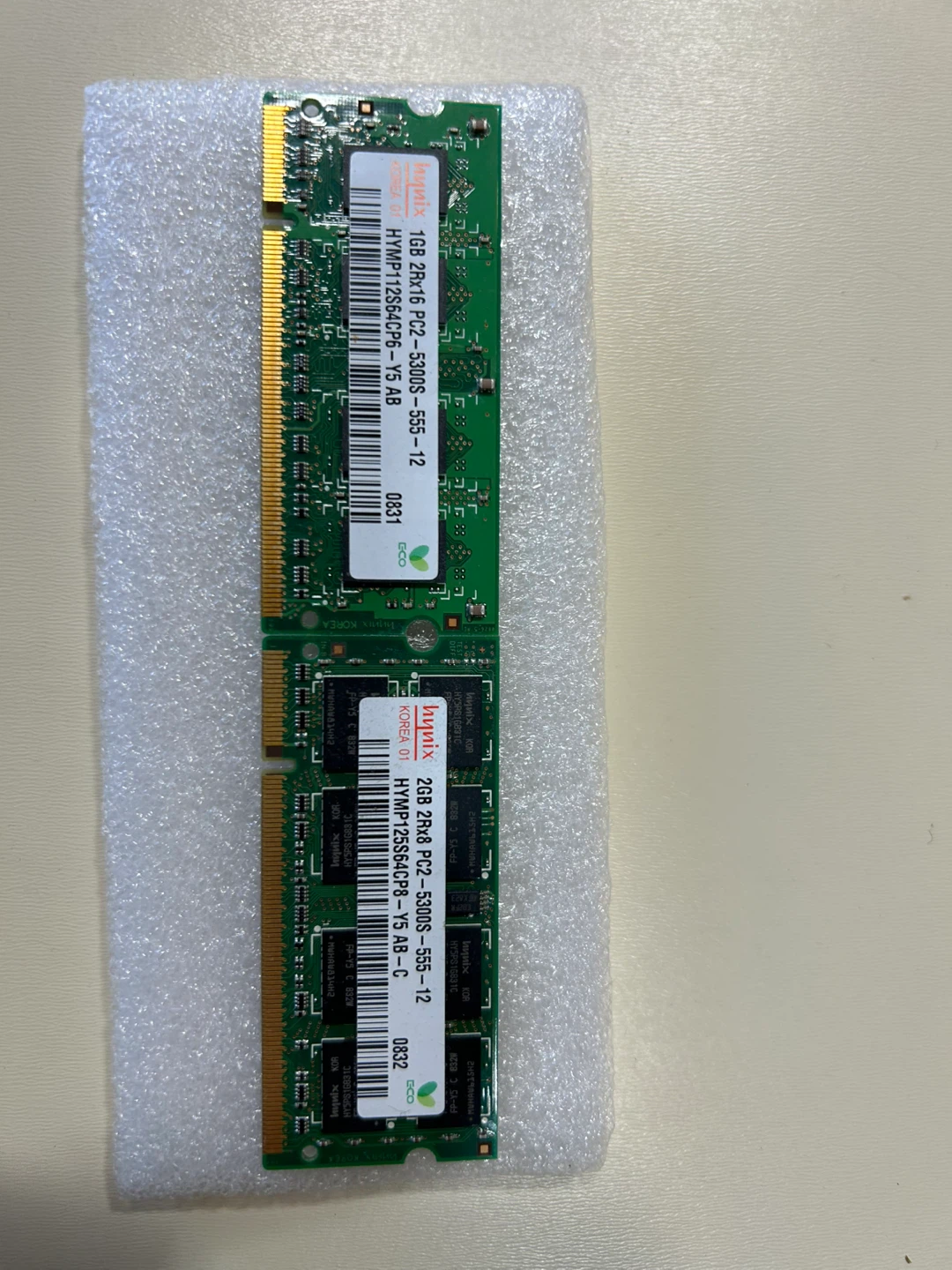 Hynix 2GB PC2-5300S RAM
