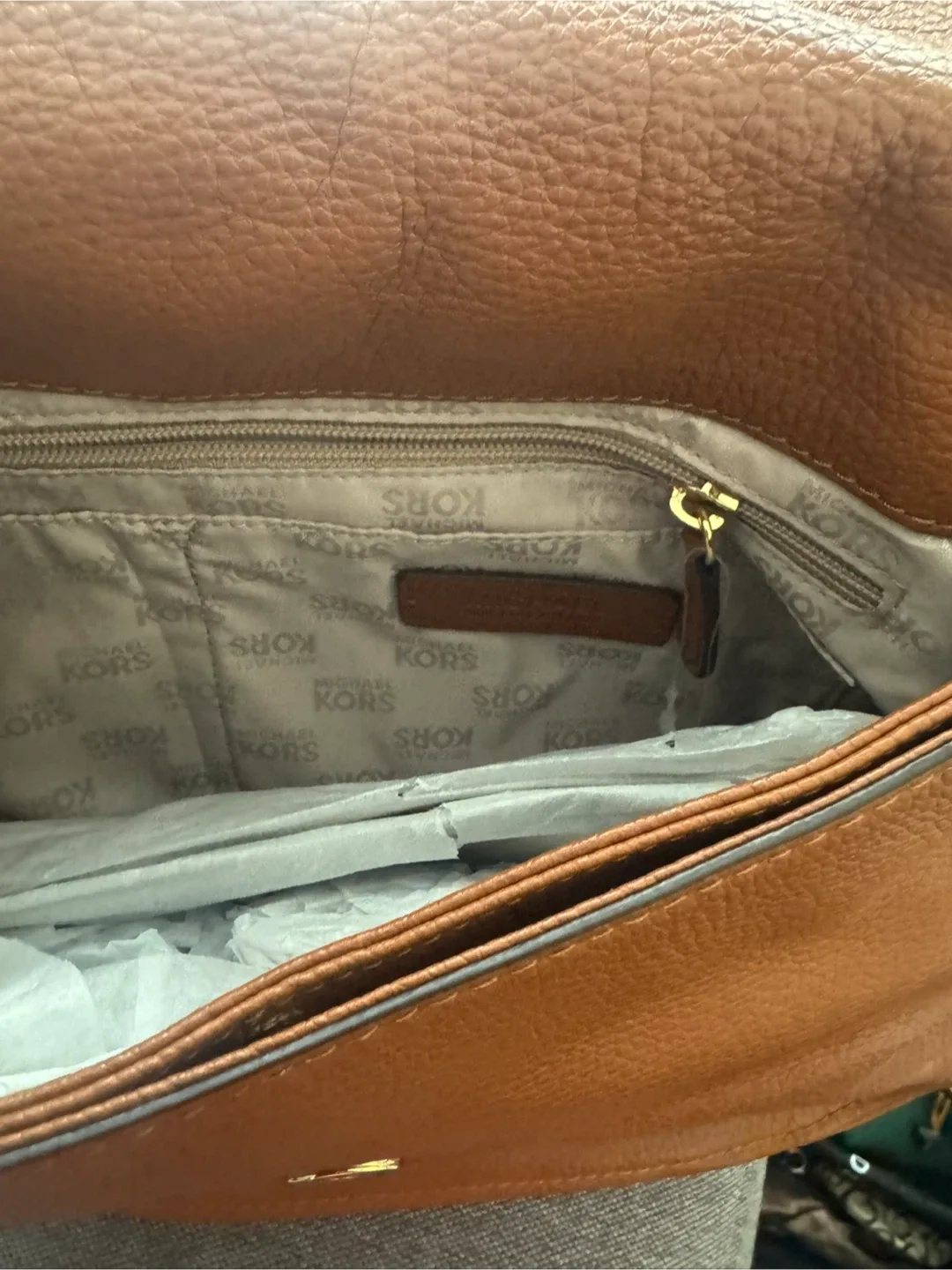 Michael Kors Brown Leather Shoulder Bag image indicator(2)