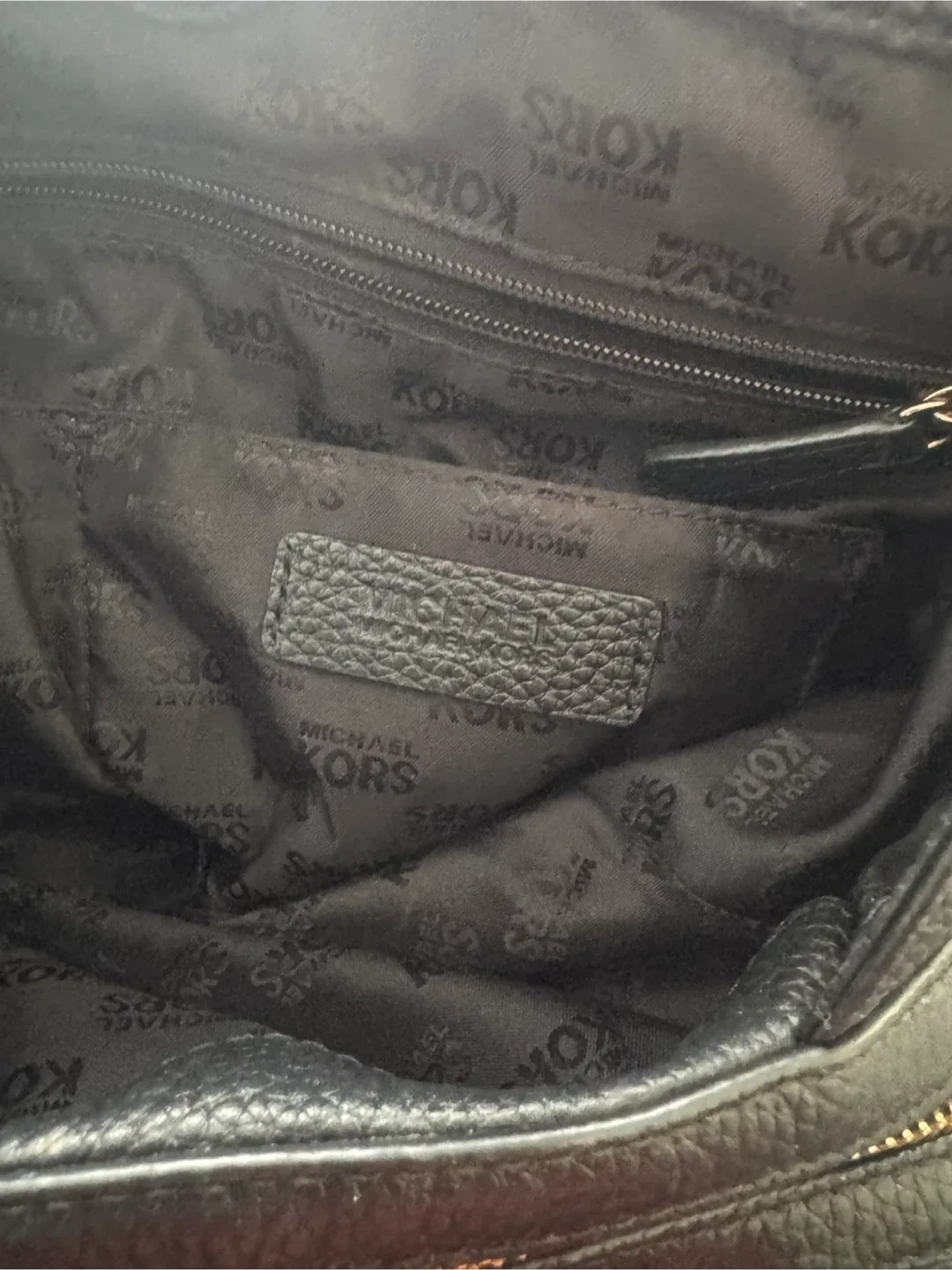 Michael Kors Black Leather Shoulder Bag image indicator(4)