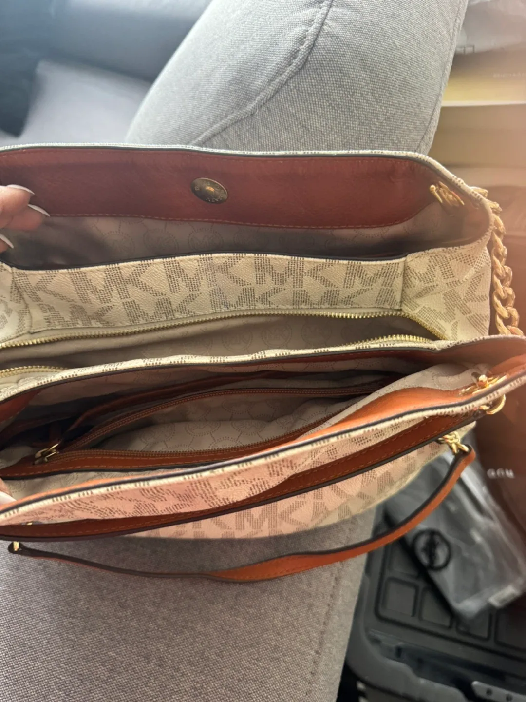 Michael Kors Satchel Bag image indicator(2)