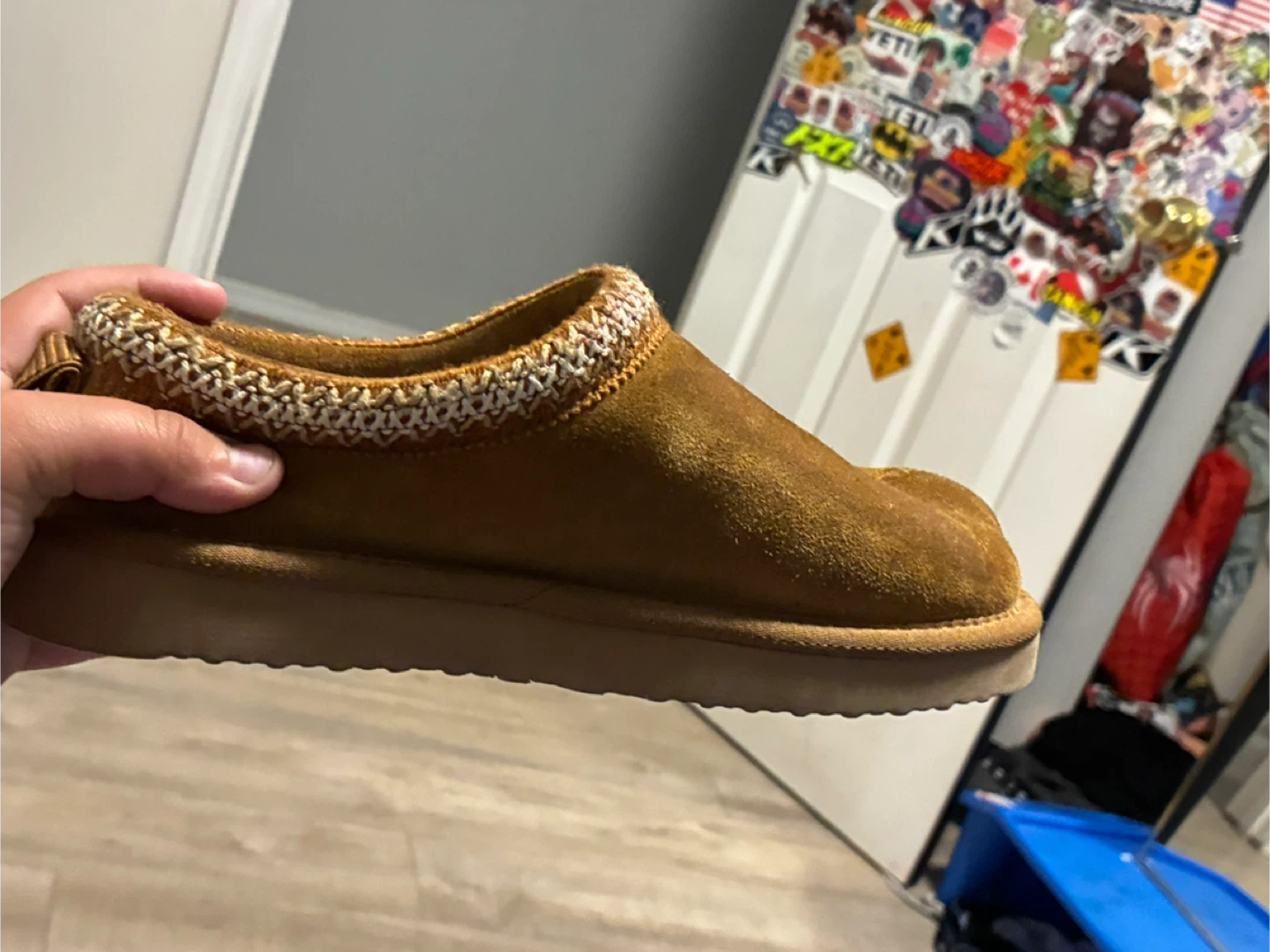 Crown Vintage Brown Slippers Size 8 - photo 5