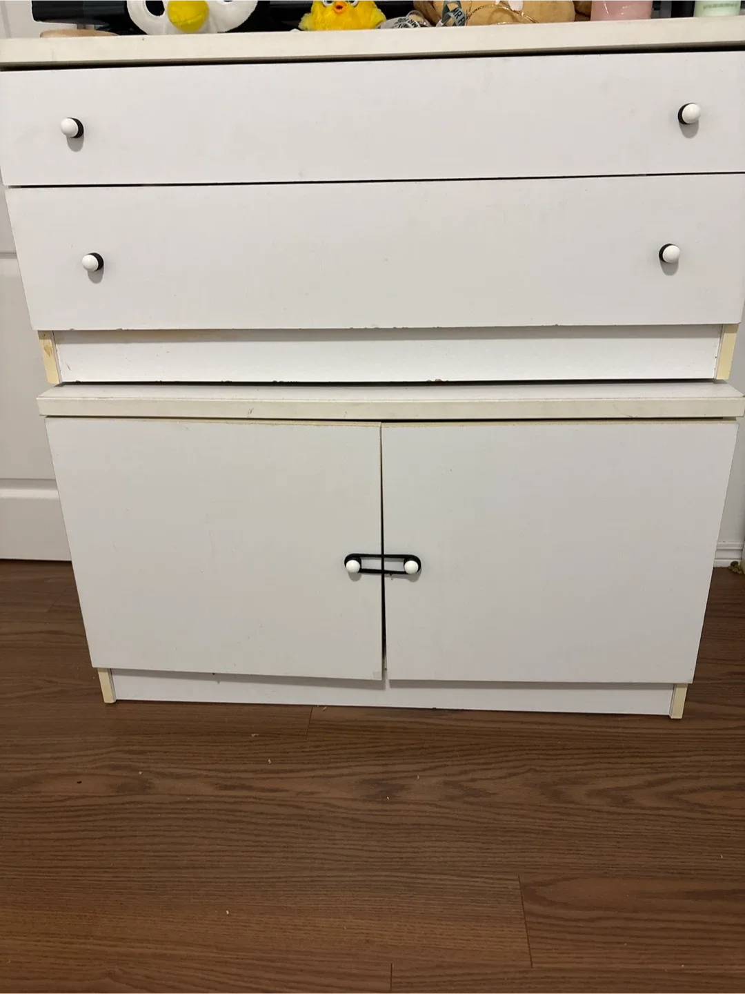 White Cabinet with Glass Doors image indicator(2)