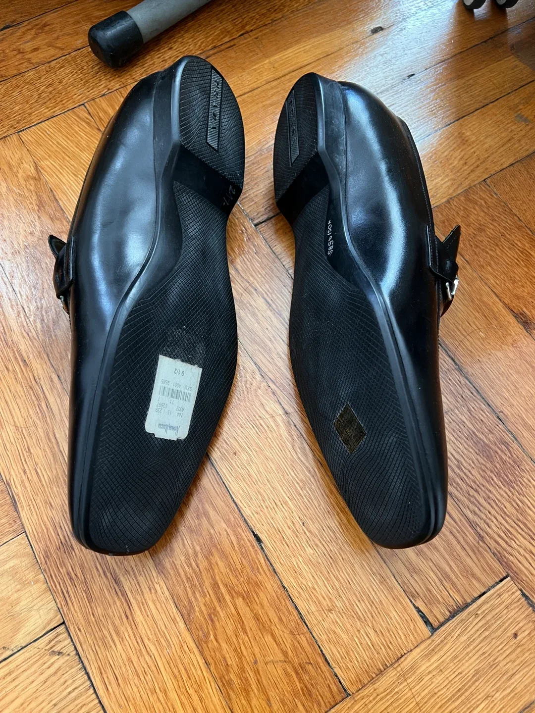 Prada Black Leather Loafers Size 9 1/2 image indicator(2)