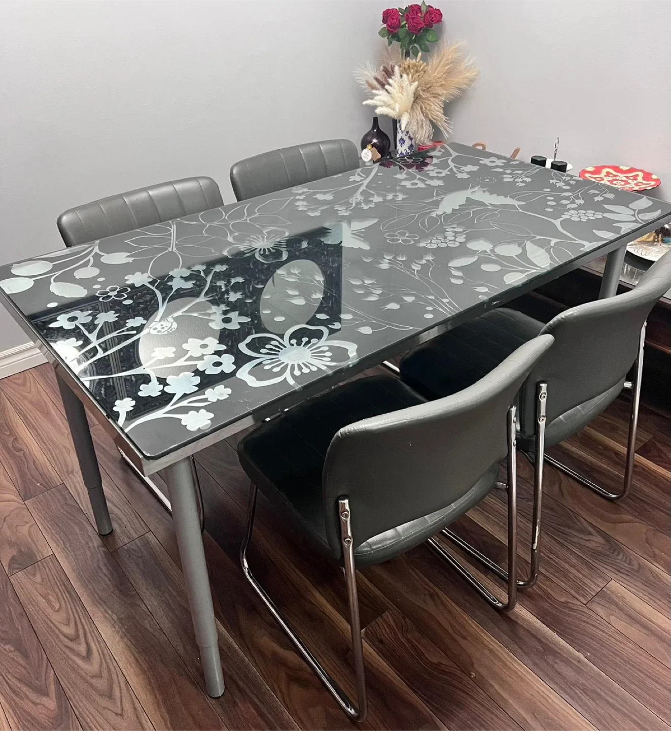 Dining Table with 4 Chairs - Floral Design image indicator(2)