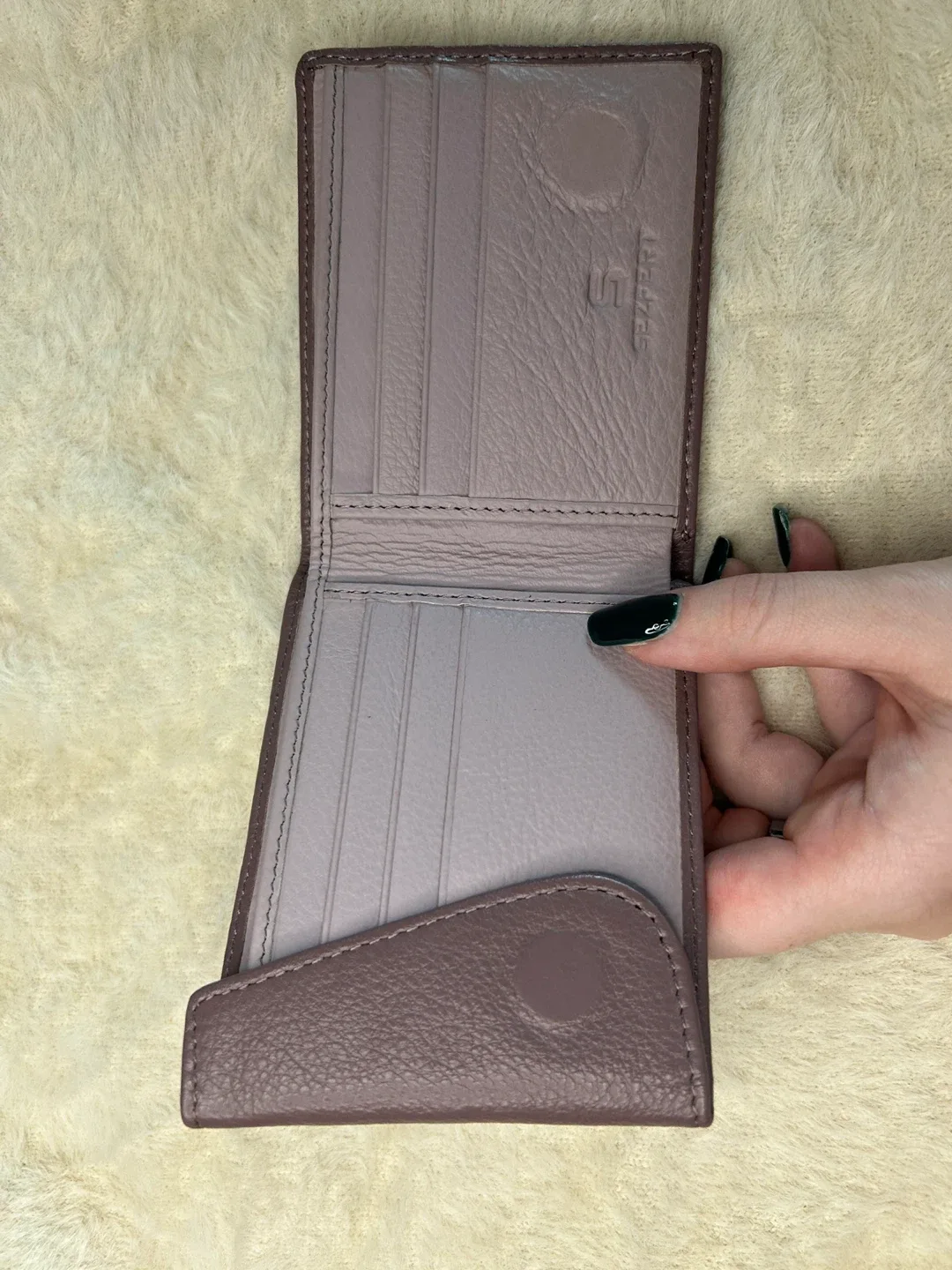 SEAZERT Leather Wallet - Mauve image indicator(3)