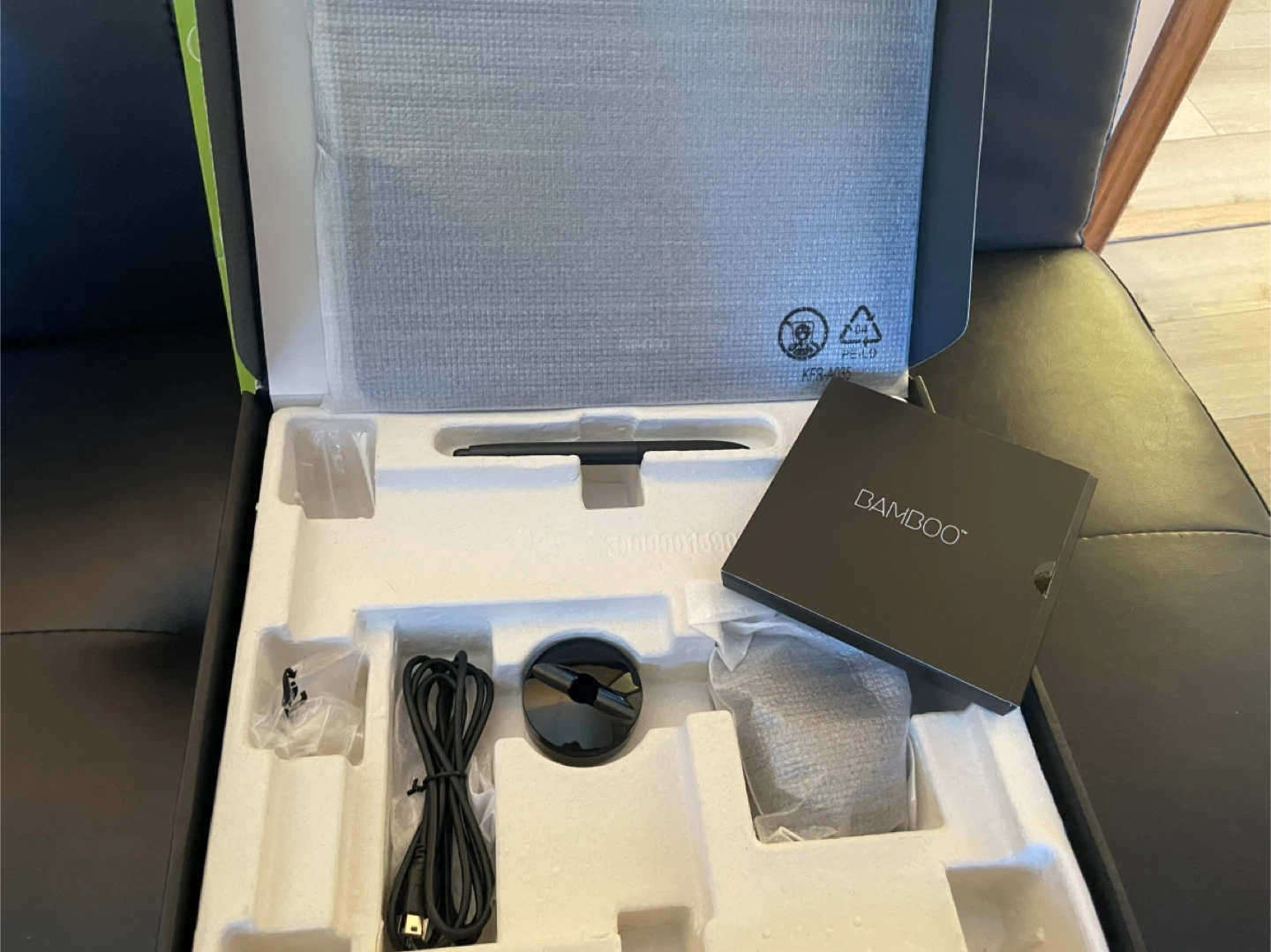 Bamboo Fun Pen Tablet by Wacom - Excellent Condition! - photo 4