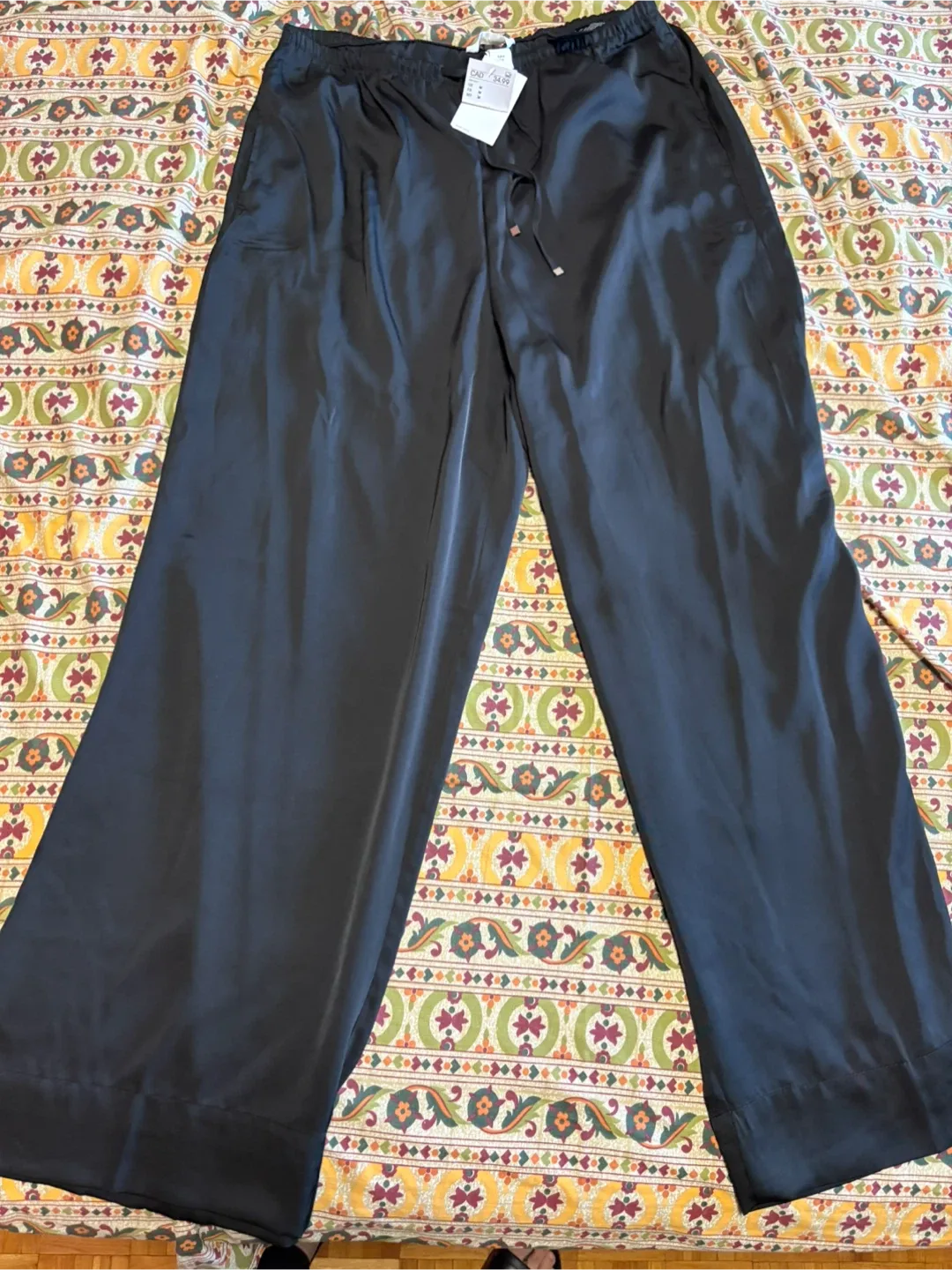H&M Black Wide Leg Pants - Size M - New with Tags thumbnail