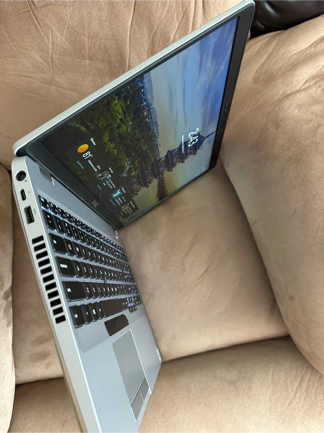 Dell Latitude 3551 *32 RAM *10th gen i7 *1 Tb SSD drive - photo 3
