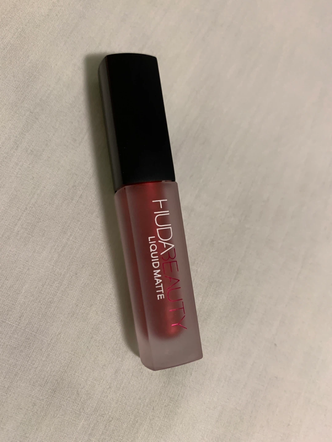 Huda liquid mini lipstick