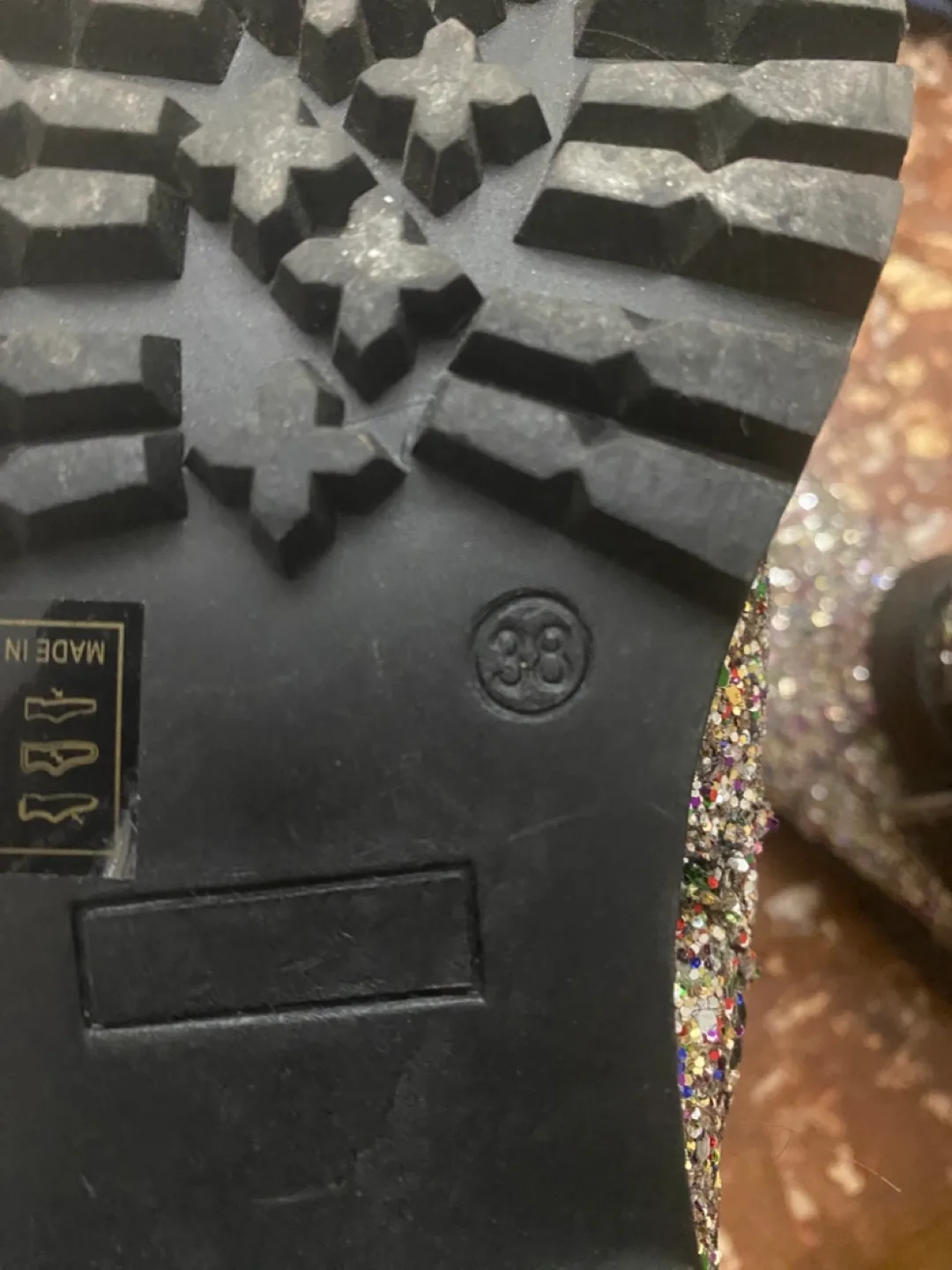 Never worn Glitter Boots - Size 38/7.5 image indicator(4)