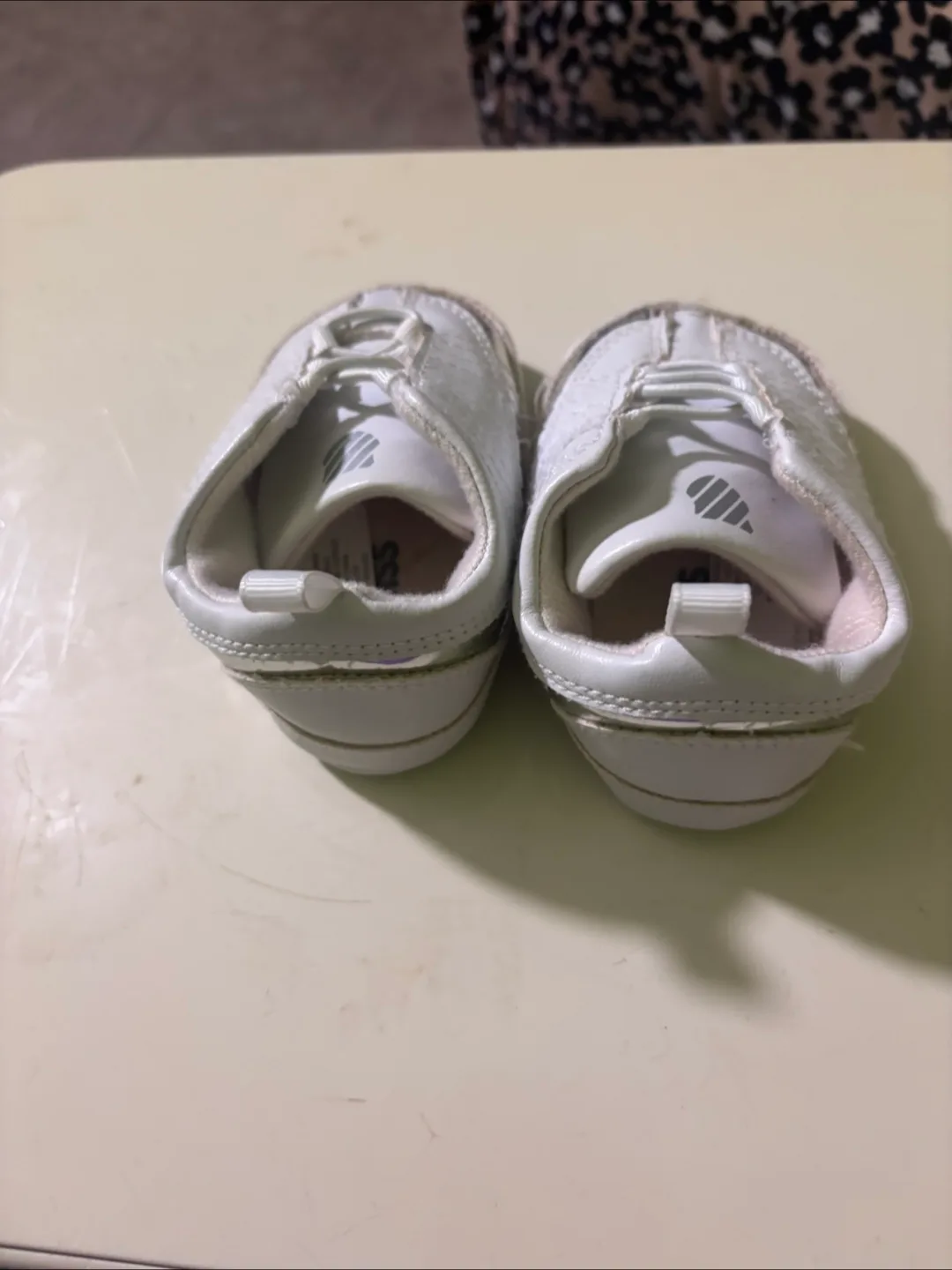 K-Swiss Infant/Toddler White Sneakers image indicator(3)