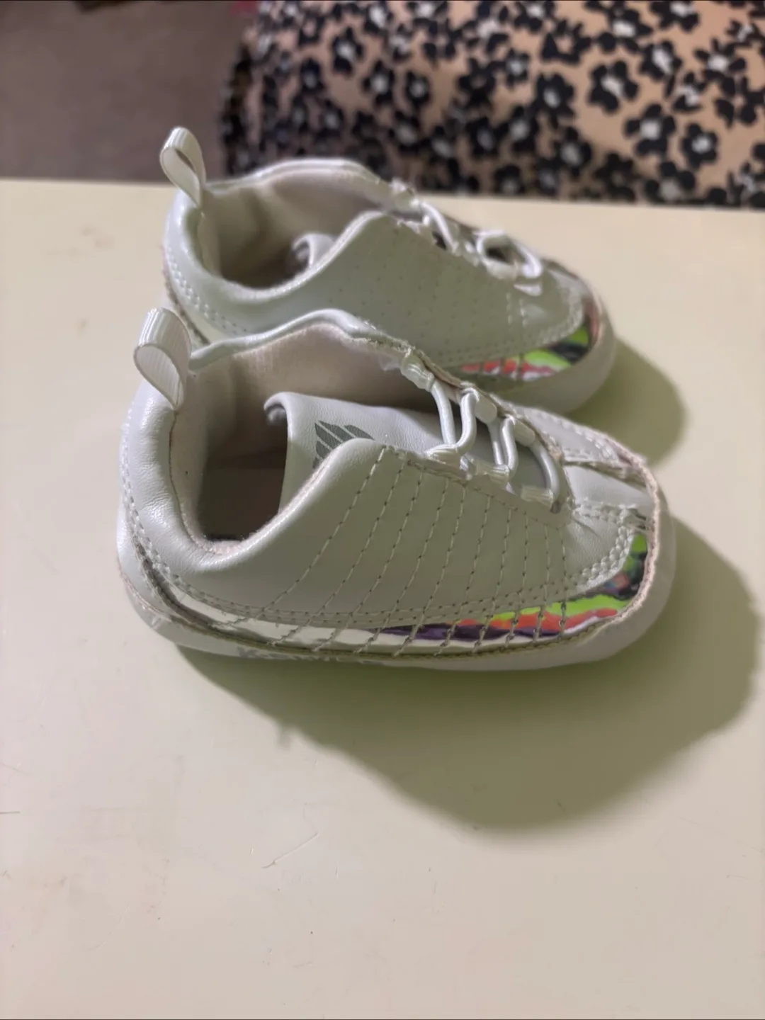 K-Swiss Infant/Toddler White Sneakers image indicator(2)