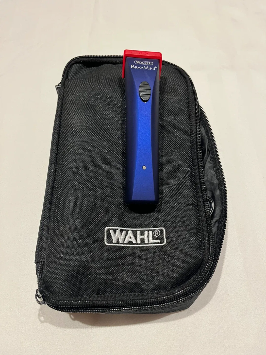 NEW Wahl BravMini Cordless Pet Trimmer with Case thumbnail