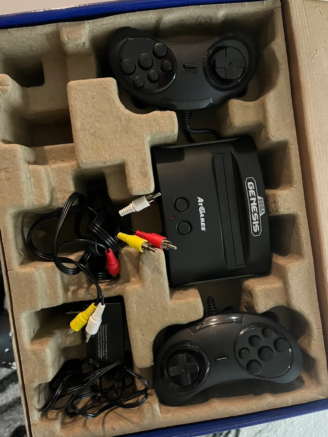 Sega Genesis Classic Game Console - 81 Games Included! image indicator(7)