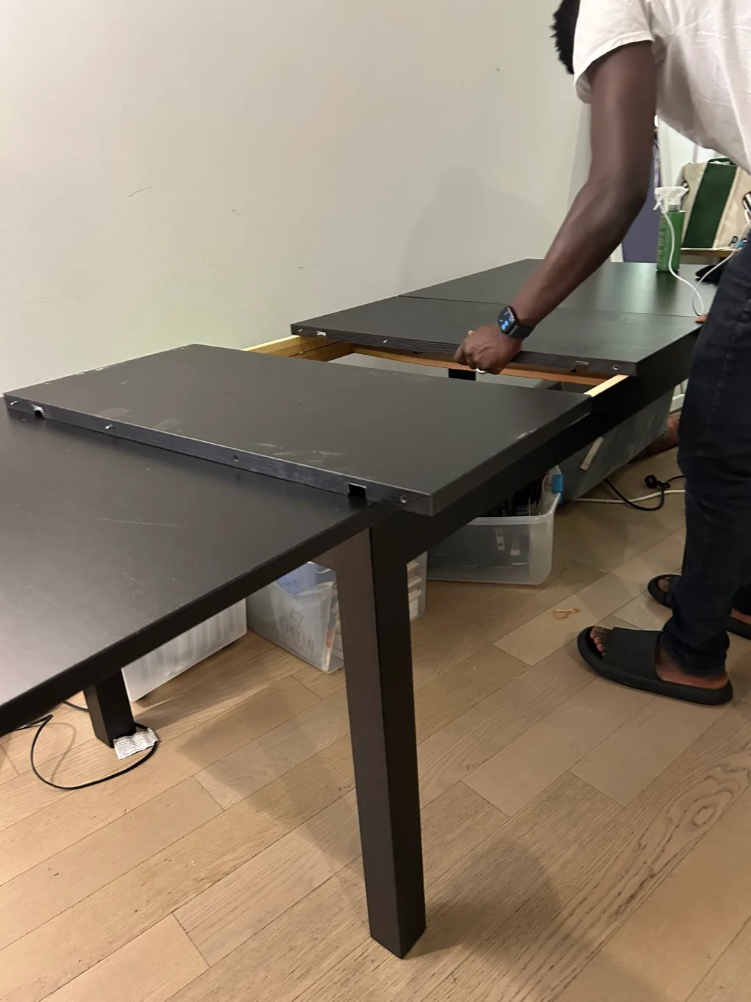 IKEA BJURSTA Extendable Dining Table + 4 KARLJAN chairs image indicator(5)