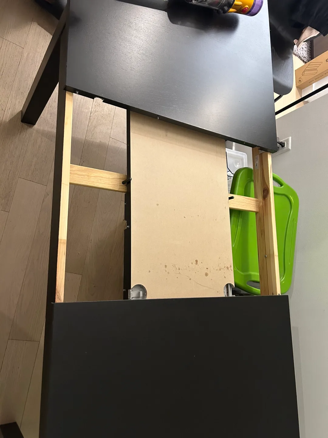 IKEA BJURSTA Extendable Dining Table + 4 KARLJAN chairs image indicator(7)