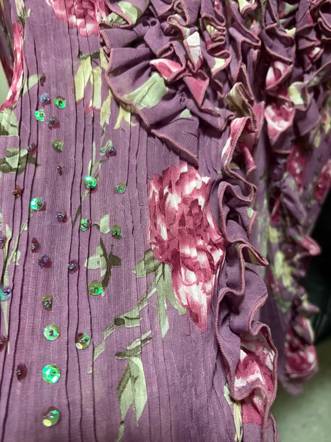 🥕 Floral Ruffle Blouse (thrifty pick) image indicator(2)