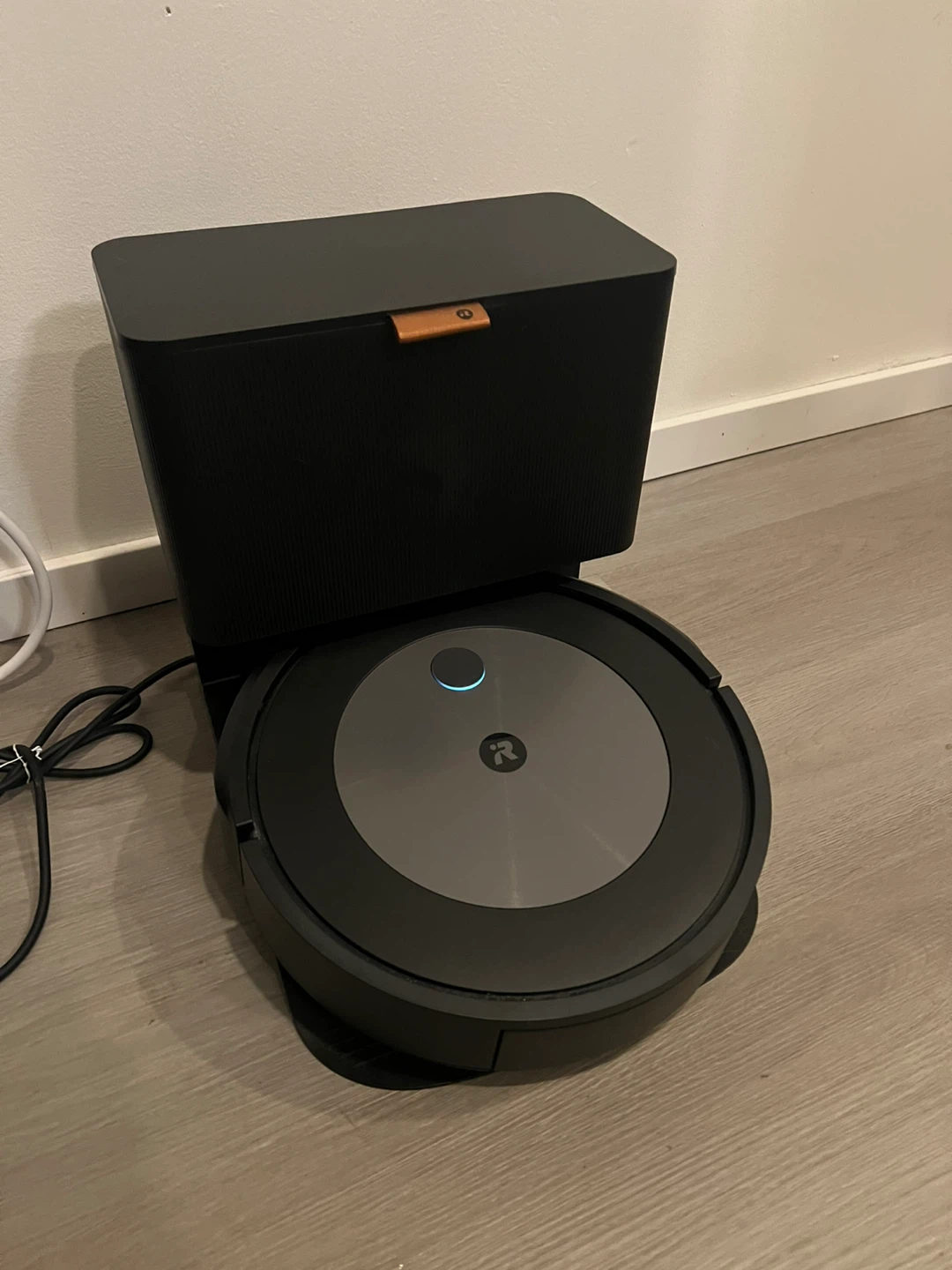 iRobot Roomba j7+ Self-Emptying Robot Vacuum - photo 3