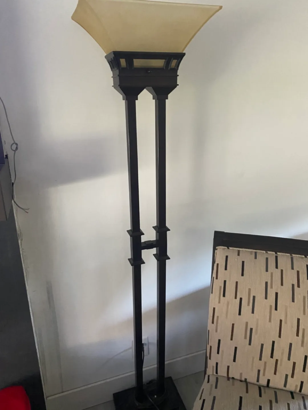 Floor lamp