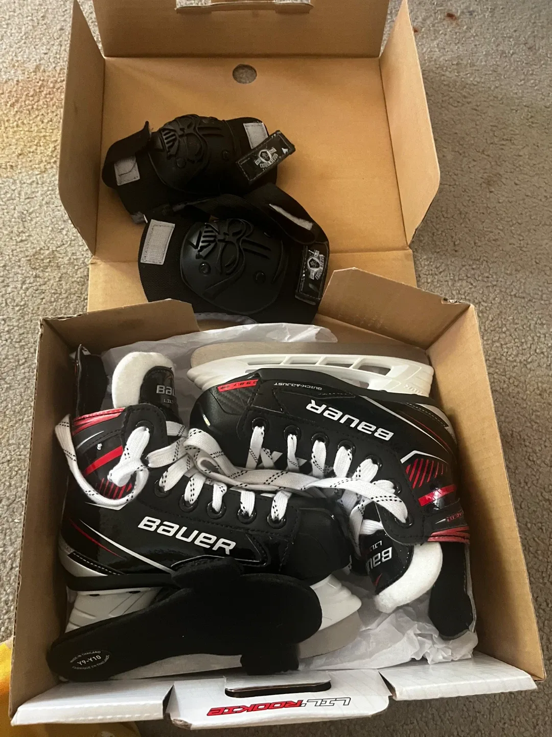 Bauer Hockey Skates & Knee Pads - Youth Size image indicator(5)