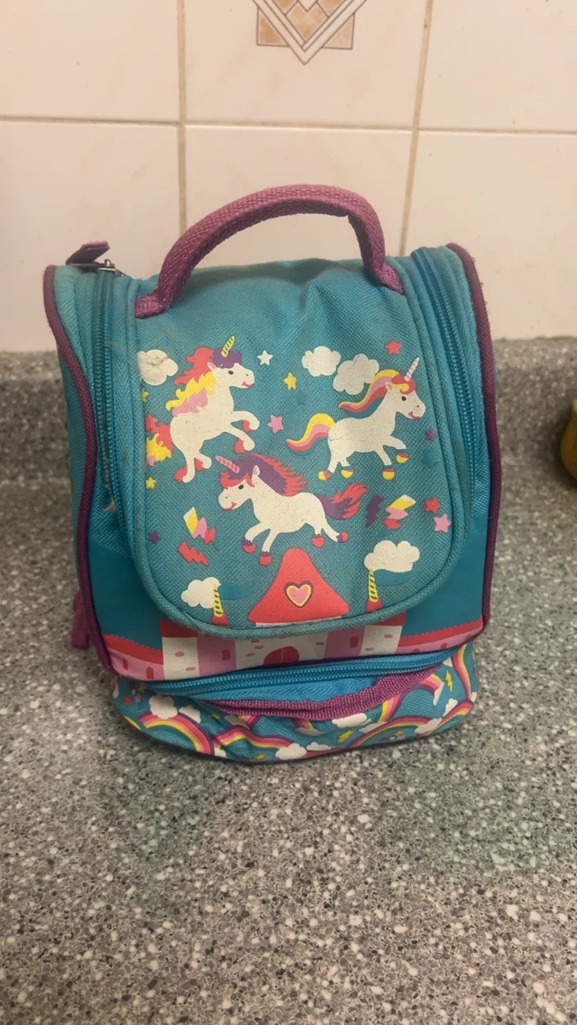 Unicorn Castle Lunch Bag thumbnail